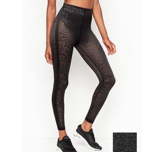 Victoria’s Secret high-rise leopard tight xs